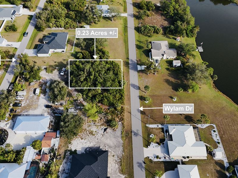 .23 Acre Lot Near Water : Port Charlotte : Charlotte County : Florida