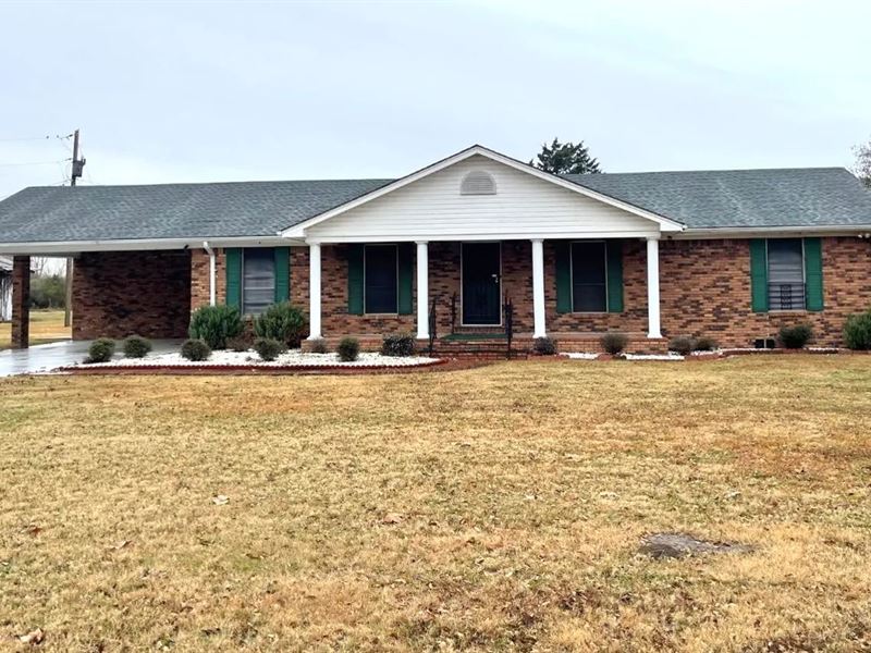 Home in Bolivar County At 437 Sunri : Cleveland : Bolivar County : Mississippi