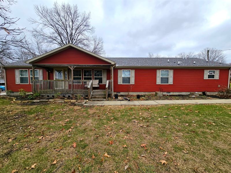 4 Bed 2 Bath Home for Sale Ridgefar : Ridge Farm : Vermilion County : Illinois