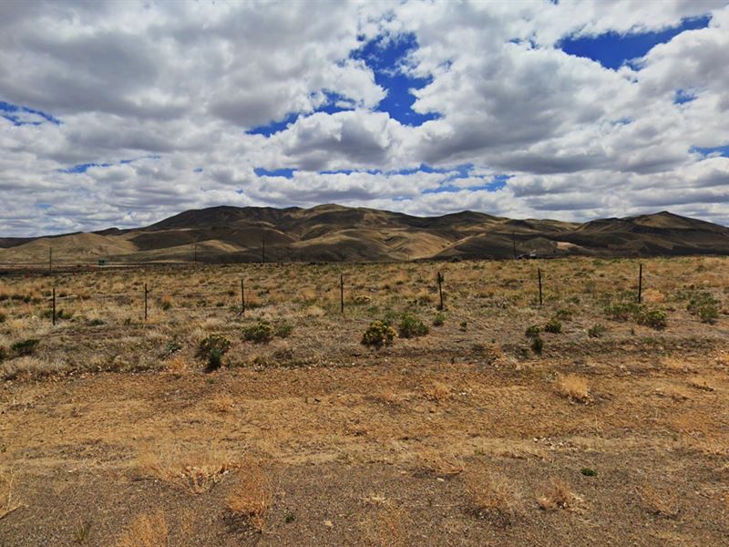 1.03 Ac Gorgeous Getaway in NV : Spring Creek : Elko County : Nevada