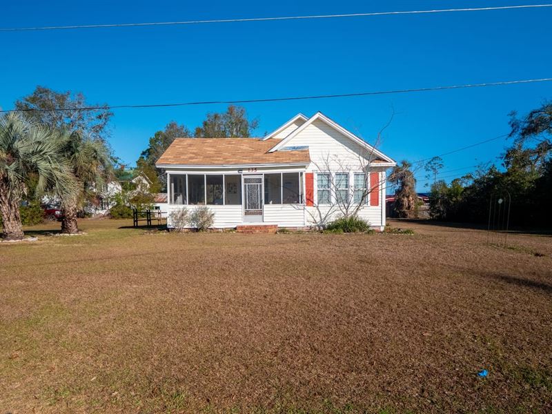 135 SE Oak Street : Madison : Madison County : Florida