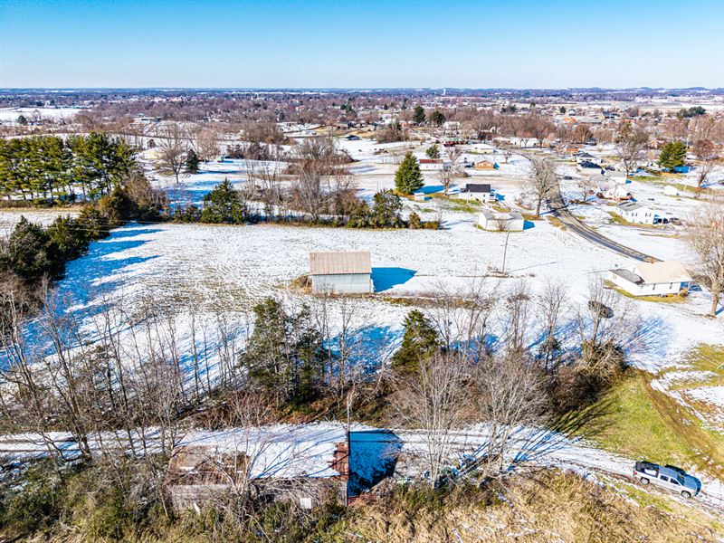 Building Tracts, 4 Homes, 4 Barns : Campbellsville : Taylor County : Kentucky