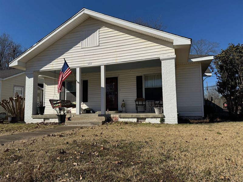 Spacious Home in Coahoma County, MS : Lyon : Coahoma County : Mississippi