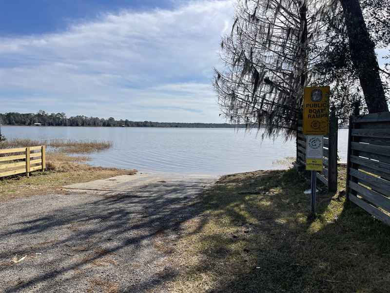 Close to Boat Ramp : Starke : Bradford County : Florida