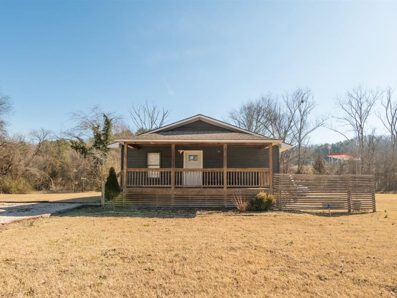 Charming 3-Bed Home for Sale in Van : Van Buren : Carter County : Missouri