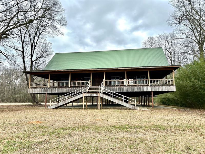 The Boligee Lodge : Boligee : Greene County : Alabama