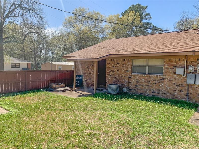 704 Cline St, 7, 2-Bed / 1-Bath : Huntsville : Walker County : Texas