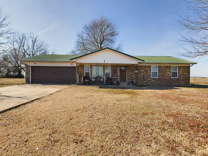 Rustic 2-Bed 2-Bath Home for Sale : Gideon : New Madrid County : Missouri