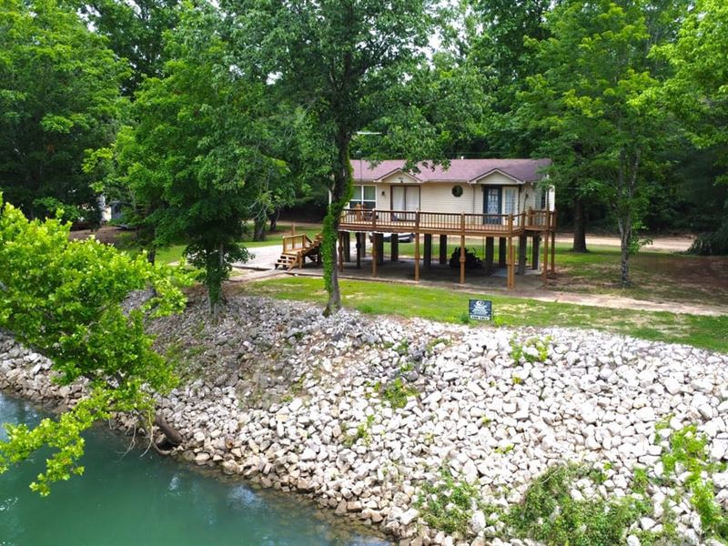 Waterfront Cabin for Sale on Curren : Doniphan : Ripley County : Missouri