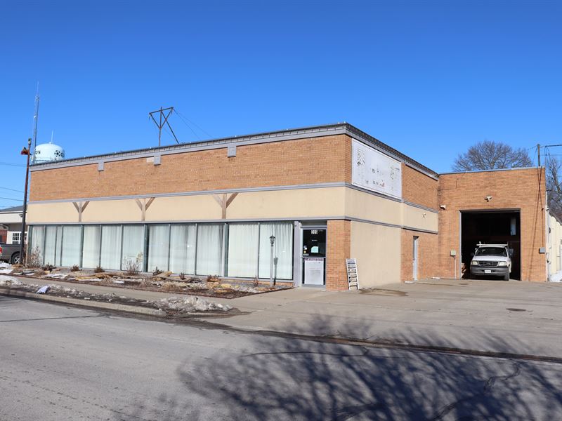 Commercial Property in Clinton, MO : Clinton : Henry County : Missouri