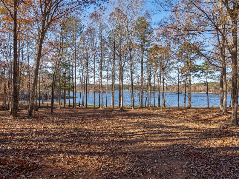 Hard Labor Retreat, Lake Views : Social Circle : Walton County : Georgia