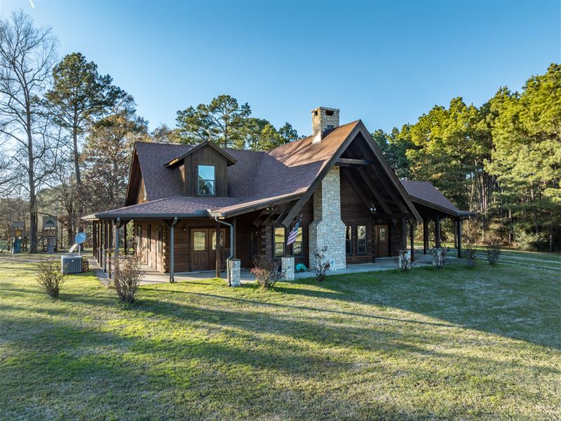 Country Life on 90 Acres : Joaquin : Shelby County : Texas