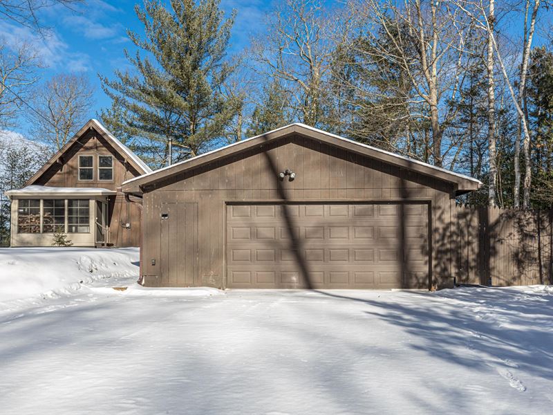 Towanda Lake Home : Arbor Vitae : Vilas County : Wisconsin