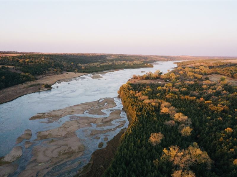 Niobrara River Bugles and Bucks : Springview : Keya Paha County : Nebraska