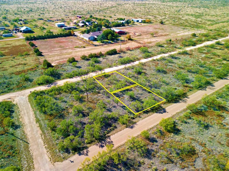 Double Lot, Utilities Near Lake : Fritch : Moore County : Texas