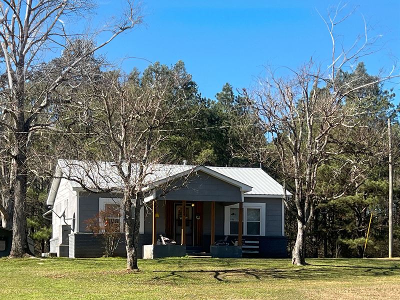 8 Acres with A Home in Amite County : Liberty : Amite County : Mississippi