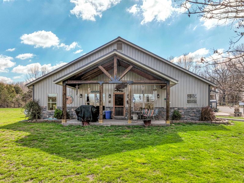 Missouri Home on Surveyed Acreage : Fordland : Webster County : Missouri