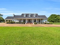 200 Acres With a Home, Lodge : Columbus : Lowndes County : Mississippi