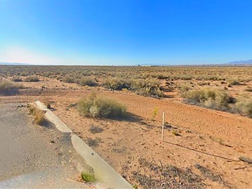 Level Lot with Remote Charm : Belen : Valencia County : New Mexico